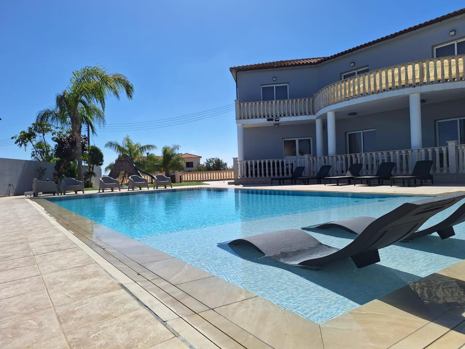 Grand Villa Lynn Seaview Ayia Napa Exterior photo